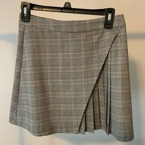 LIKELY Plaid pleated skirt